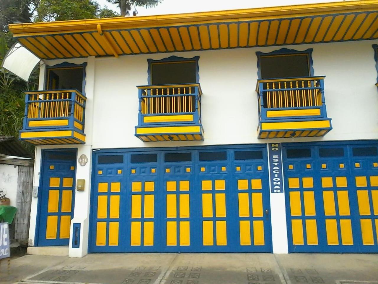 Hospedaje Camino Real A 150 Mts Del Centro 萨兰托 外观 照片