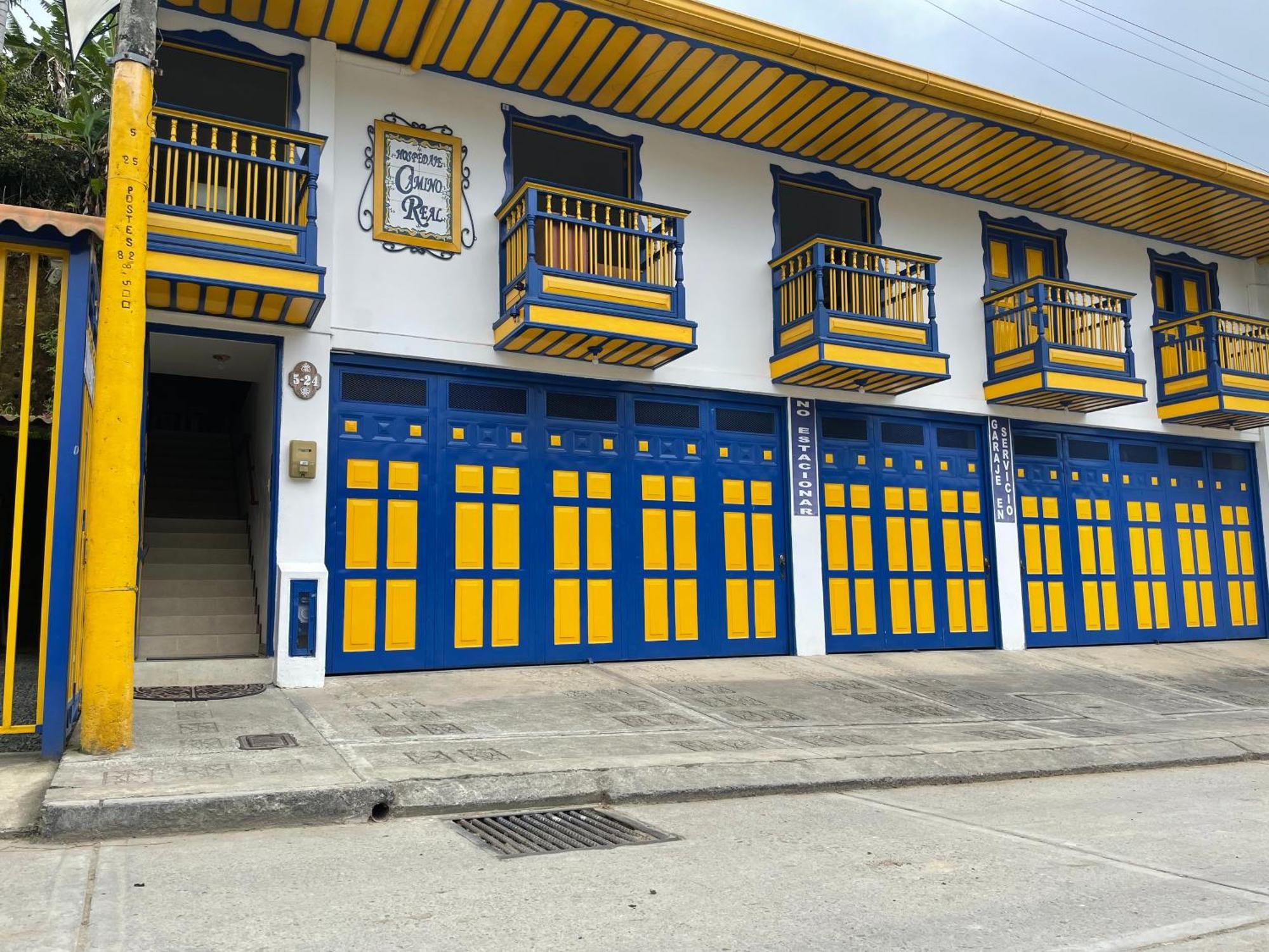 Hospedaje Camino Real A 150 Mts Del Centro 萨兰托 外观 照片
